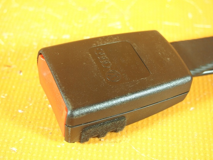 фото №9, Audi a5 8t рестайлинг 14km застёжка ремня перед левая правые 8k0857755f