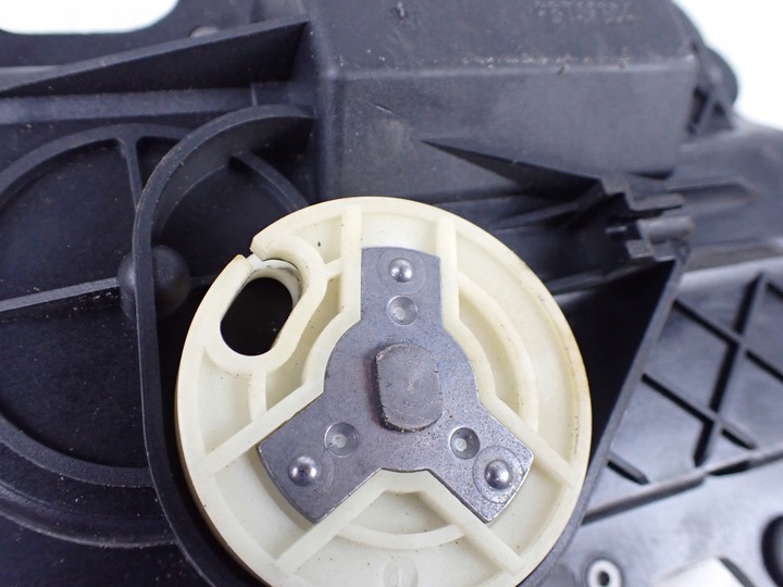 фото №6, Доводчик двері праві перед audi s8 a8 d3 5.2 fsi 4e0837059