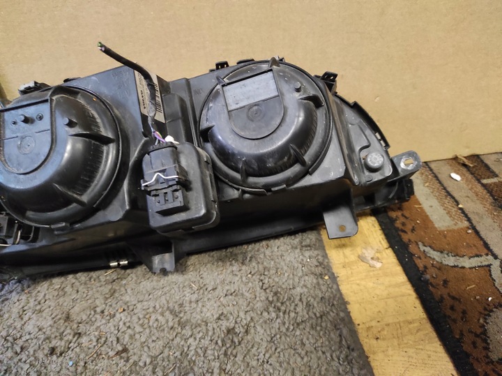 фото №9, Лампа передняя перед левая volvo v70 ii европа 89006878