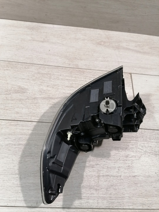 фото №10, Honda hr-v лампа лівий зад koito 220-622bh