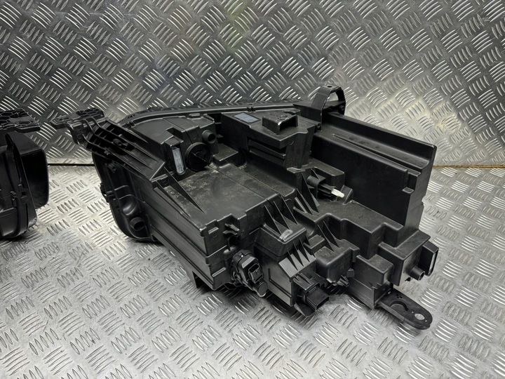 фото №10, Лампа правая citroen c3 iv e-c3 2024 перед передняя правая левая новая