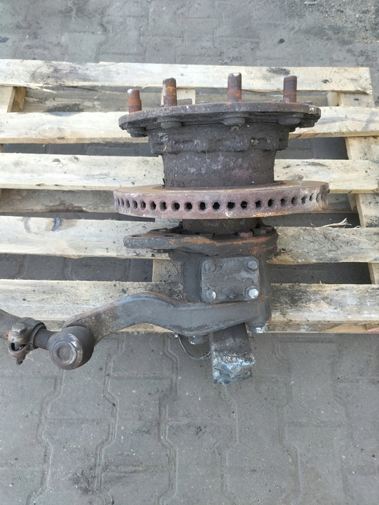 фото №3, Ступиця правий перед 22,5" 10 шпильок iveco stralis euro5 2006r