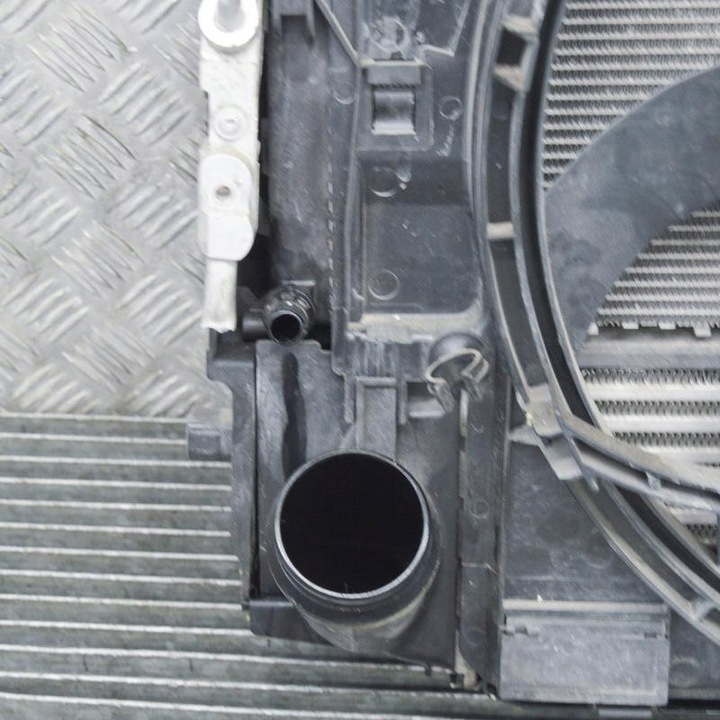 фото №8, Bmw 4 gran купе f36 435 d xdrive запчастини охолоджуючі 8641947 43684081 3d 230k