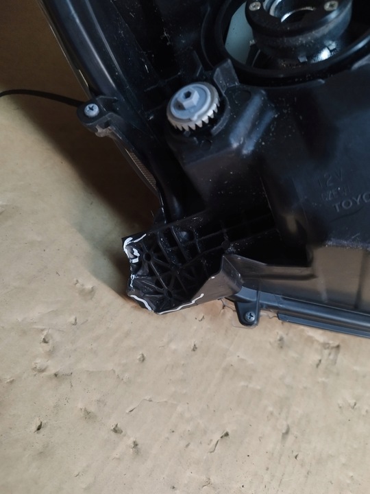 фото №10, Toyota yaris 4 iv 19- лампа левая передняя k0-6