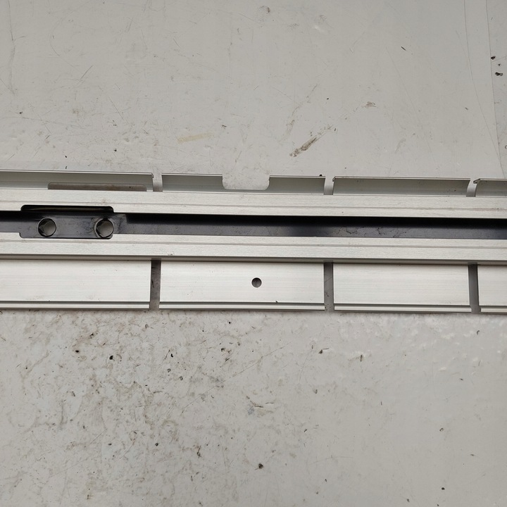 фото №10, Bmw x4 f26 g01 планка шина направляюча багажника права 2704748 003320002600