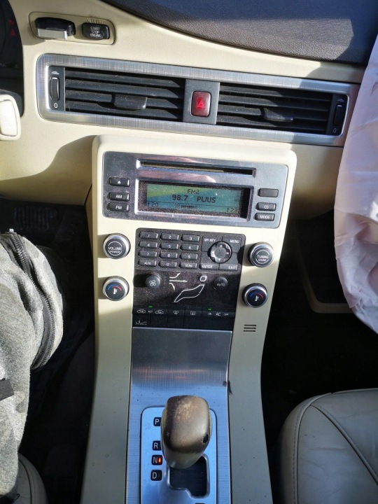 фото №7, Volvo v70 двигун кришки нагрівача 2008 2.4l 6g9n19e616ab 6g9n-19e-616-ab