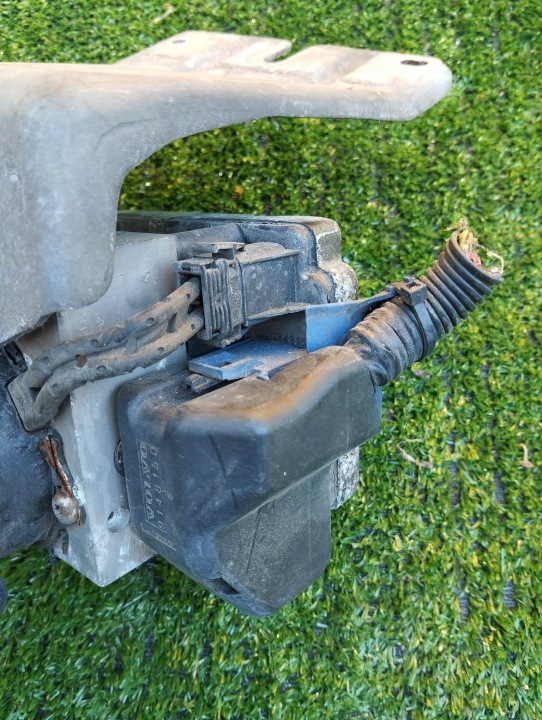 фото №9, Насос модуль управления abs volvo s80 i v70 9472969 9472968
