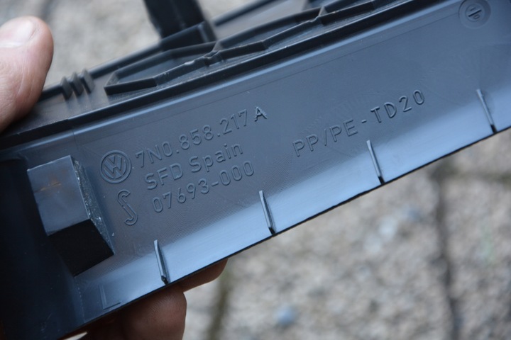 фото №11, Защита консоли vw sharan 3 7n0858217a 7n0858218a