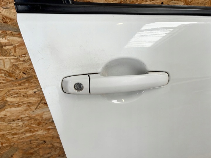 фото №7, Двері передні праві правий перед suzuki splash лак: 26u білий