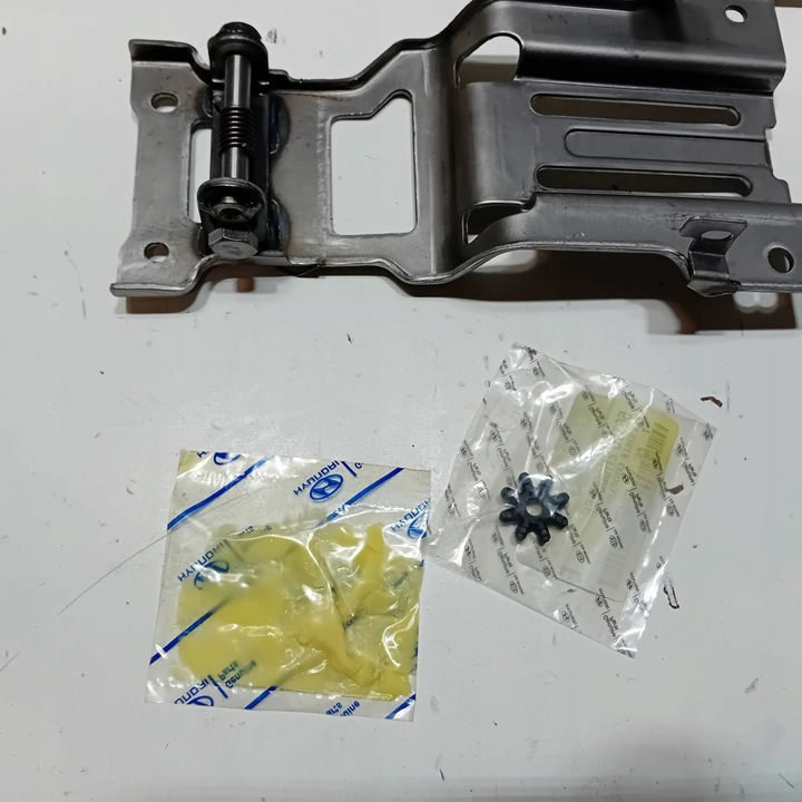 фото №5, Hyundai i30 кріплення kolmny набір