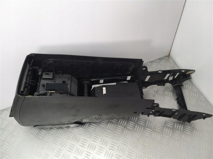 фото №6, Туннель средний подлокотник volvo s60 i 2000-2010r англичанин