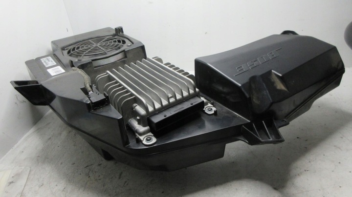 фото №7, Seat exeo динамик сабвуфер 08-14 3r0035382a