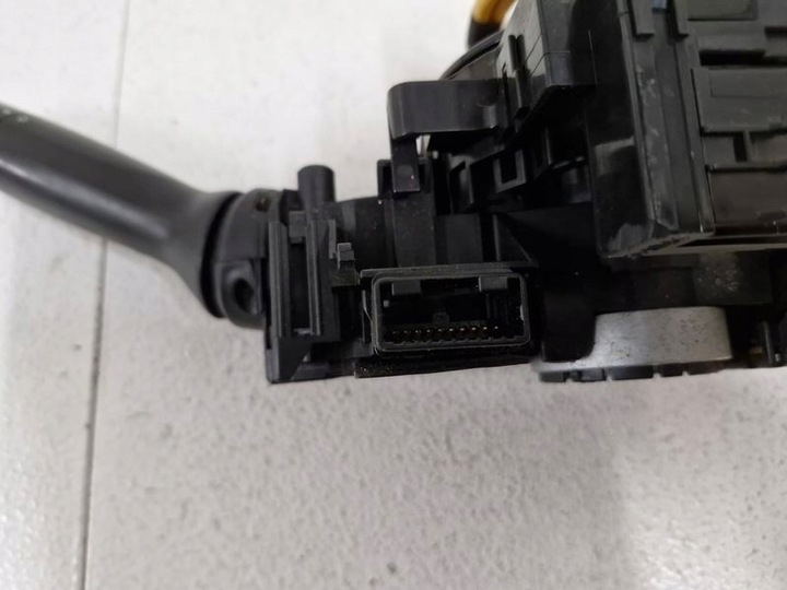 фото №7, Toyota matrix 2 ii e140 переключатель комбинированный переключатель-паук подрулевые рычаги лента подушка безопасности