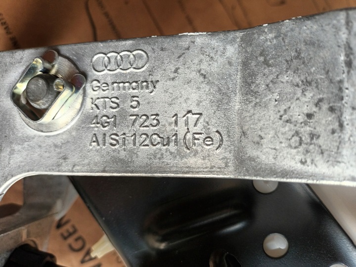 фото №7, Audi a6 c7 4g рестайлінг педалі gaz гальмо каркас комплект 4g1723117 28 km