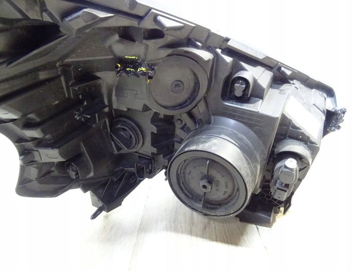 фото №10, Opel vivaro b лампа h4 + led перед передня ліва 260602711r