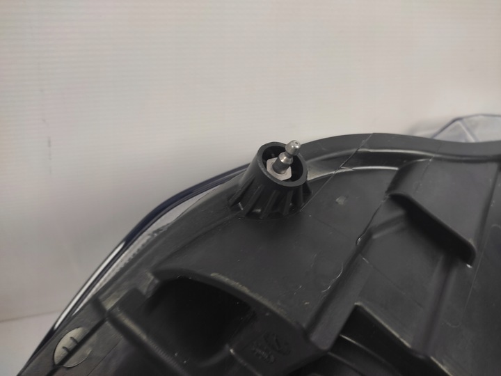 фото №8, Ford focus mk4 лампа права перед звичайна + led