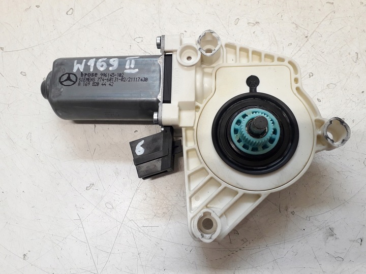 фото №1, Mercedes a w169 04-12 моторчик стёкла правые перед a1698204442