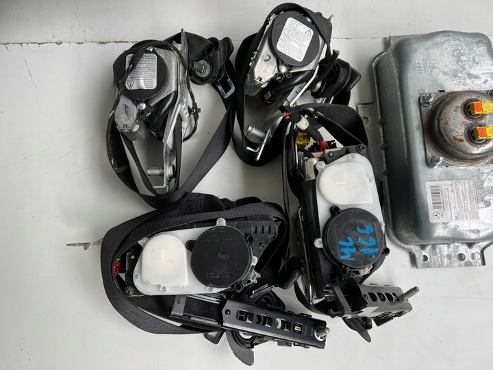 фото №16, Панель консоль подушка безопасности ремни mercedes ml w166 designo