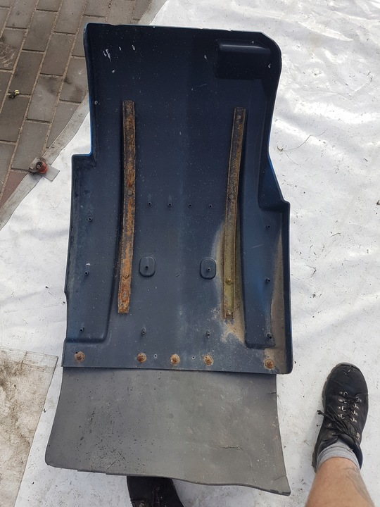 фото №3, Крыло колесная арка подкрылок закабинные брызговик правые daf xf 105