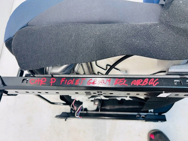 фото №10, Chr c-hr i сидіння переднє пасажира матеріал синій