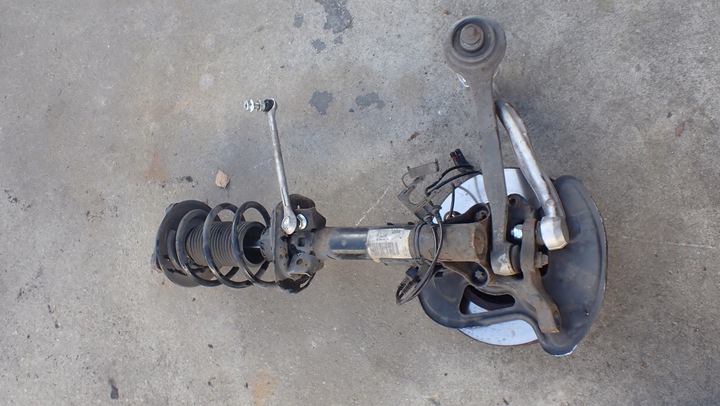 фото №7, Mercedes c w204 поворотный кулак амортизатор правый перед