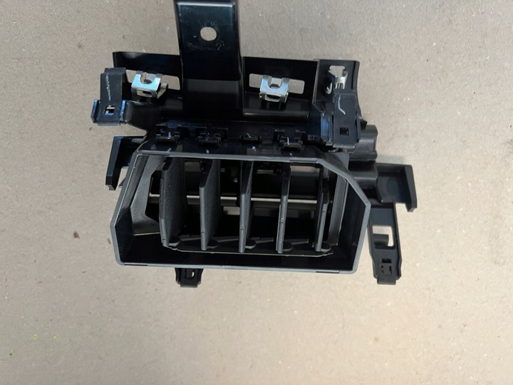 фото №3, Renault clio v решітка повітропровід ліва 687515357r