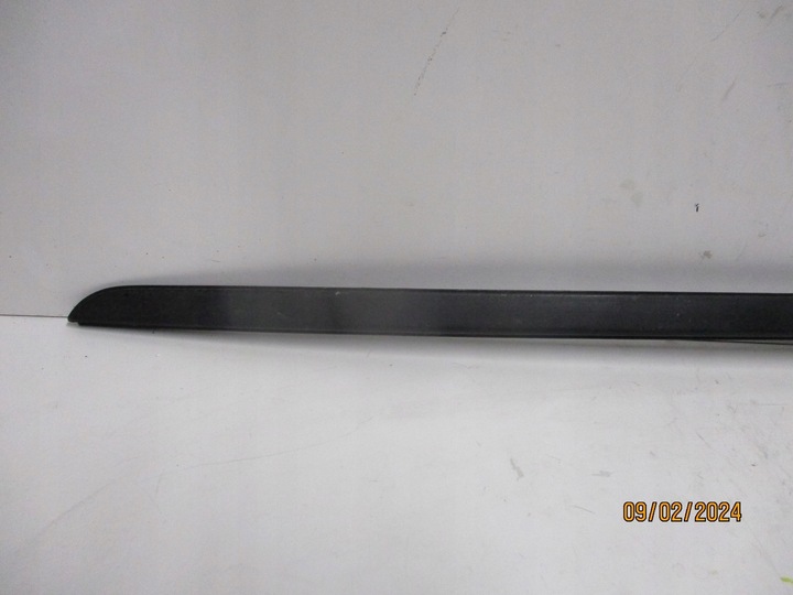 фото №12, Планка скла лобовий peugeot 308 t10 98355044 ліва