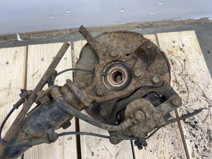фото №6, Suzuki swift mk8 16-23 1.2 b амортизатор mcpherson  праве поворотна опора амортизатор 41601-53r00