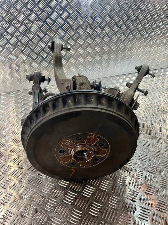 фото №1, Поворотный кулак зад левая cupra born 21- 1ea505433n