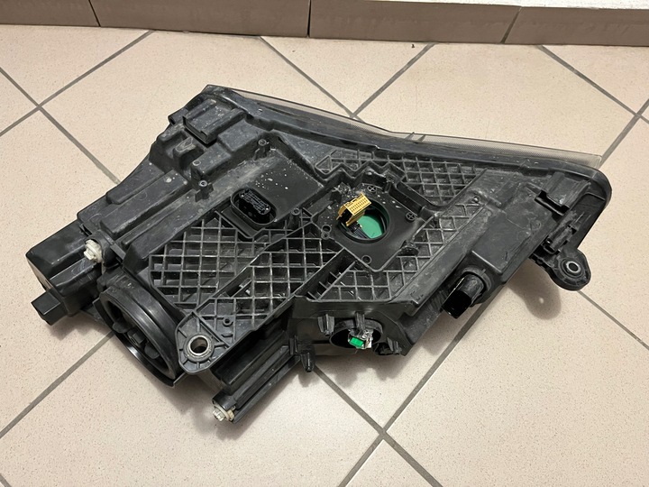 фото №11, Skoda superb iii 3 ксенон 3v1 лампа передня перед права 3v1941016b