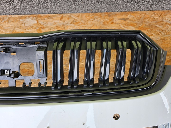 фото №10, Бампер skoda octavia 4 iv rs vrs решётка радиатора переднее рестайлинг 5e3853653c идеальный