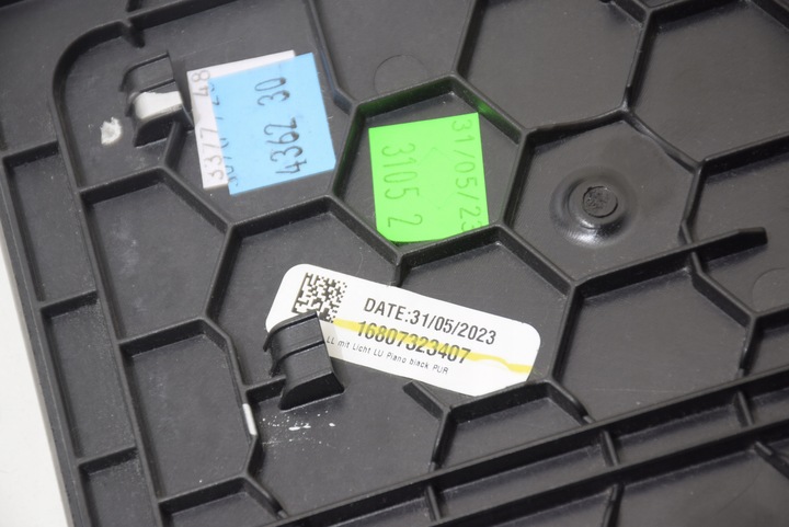 фото №16, Bmw x7 g07 планка декоративная dekor туннеля консоли средней пианино чёрный