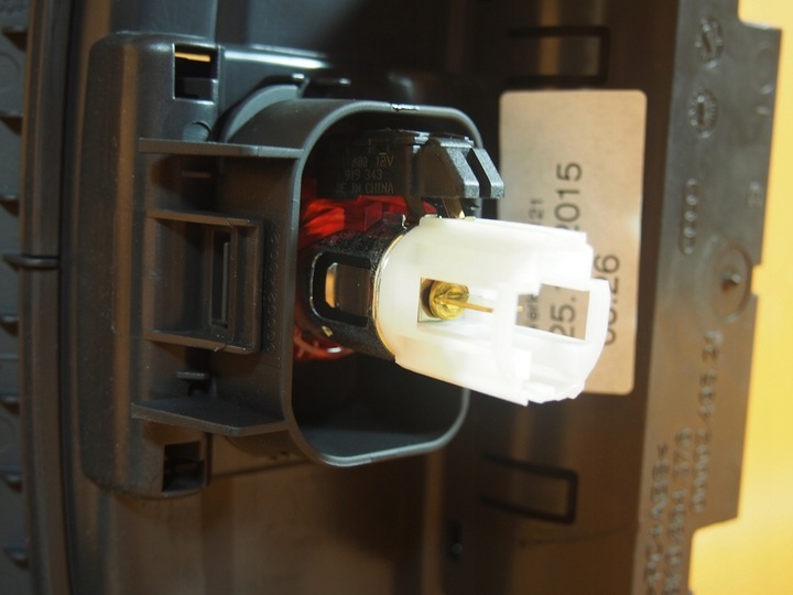 фото №8, Audi a5 8t замок туннеля 12v 8k086437 16km