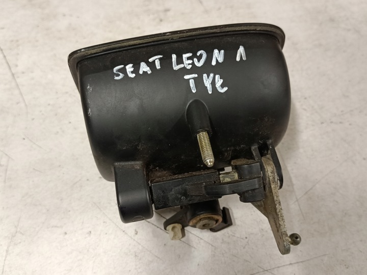 фото №3, Замок эмблема крышки зад seat leon i