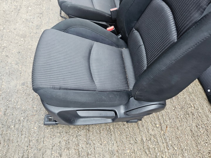 фото №8, Сидіння диван комплект підігрів mazda 3 bm sedan