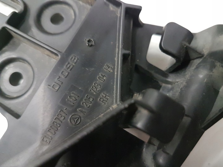 фото №3, Крепление замка дверь pp mercedes c-klasa w205