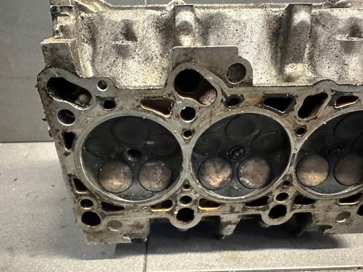 фото №8, Головка комплектная з регулятор правая audi a8 d2 2.8 amx 078103373ah