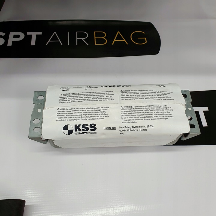 фото №6, A4 b8 панель консоль подушки ремни подушка безопасности