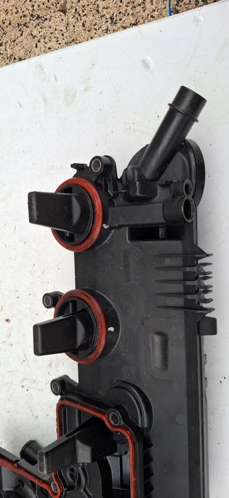 фото №7, Citroen c5 iii x7 2.2 hdi крышка клапанов 9678420380