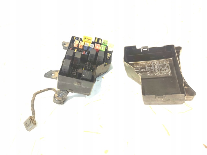 фото №1, Volvo v40 s40 1.8 1.9t 2.0t коробка запобіжників