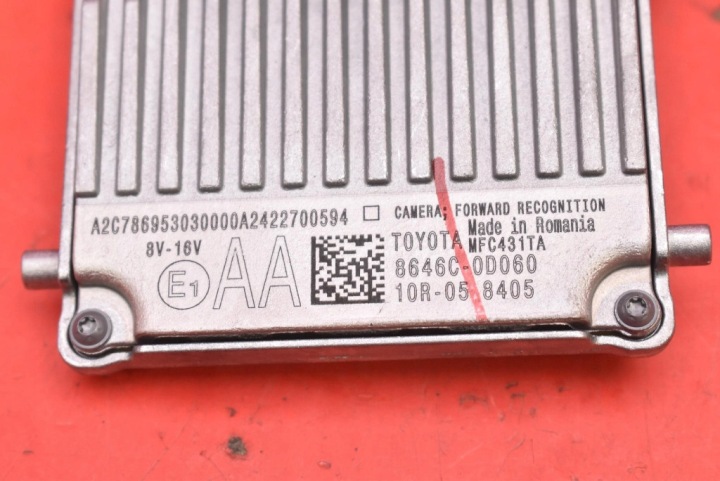фото №7, Камера радар асистент ременя руху перед 8646c-0d060 toyota yaris 4 iv 20-