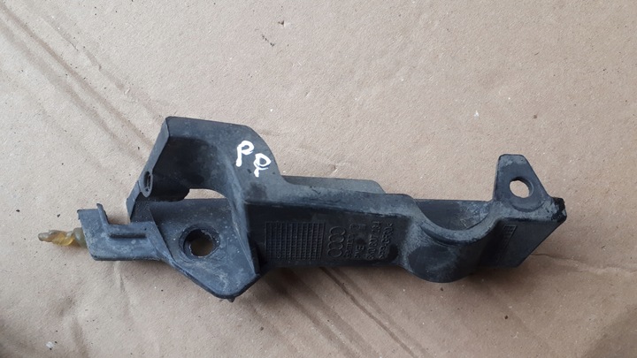 фото №5, A4 b8 s4 ползун бампера правые перед 8k0807284