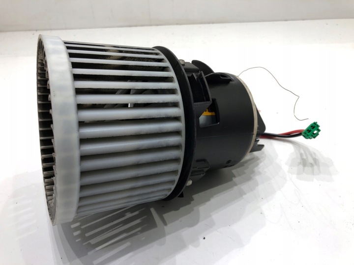 фото №2, Воздуходувка воздуховод peugeot 308 sw ii db271001