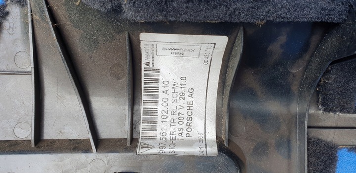 фото №7, Килимок корпус запобіжників porsche cayman 987