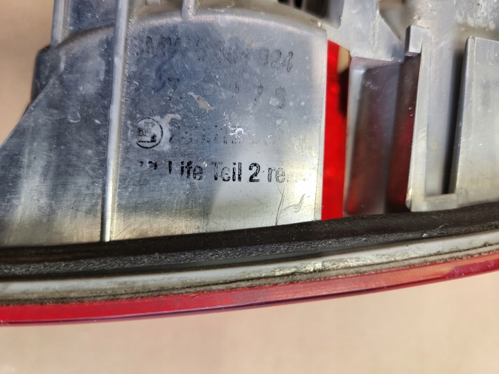 фото №7, Фара w крышка багажника задняя правая зад bmw 3 e46 8864924 oem номер eu