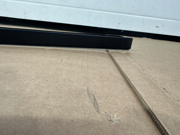 фото №9, Планка крышная левая, планка стёкла, крышная левая mercedes b класс w247 m