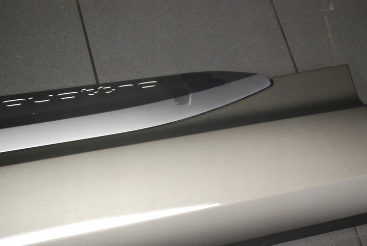 фото №10, Нижня планка двері лівий зад audi q7 4m0853969b