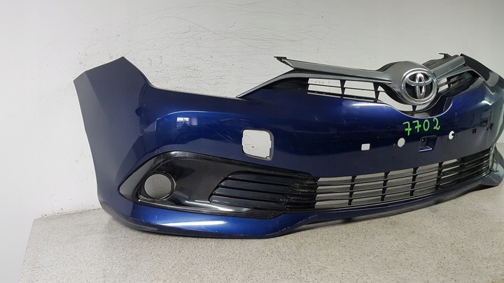 фото №2, Toyota auris 2015 - бампер перед 7702