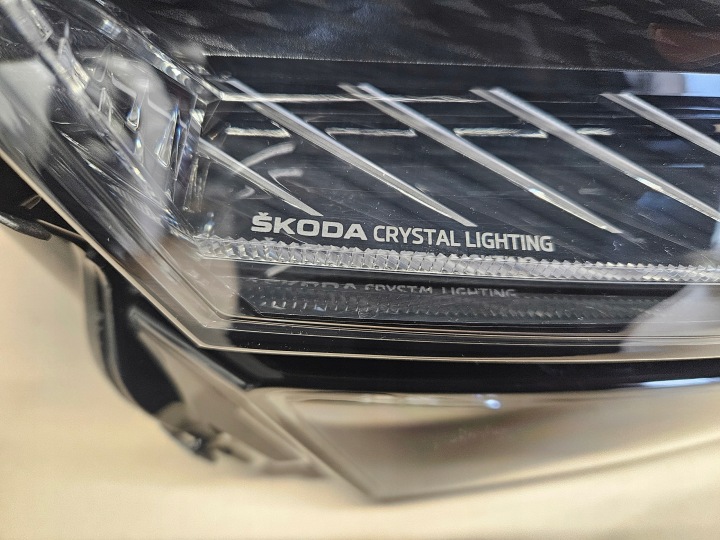 фото №15, Фара права ліва передня перед skoda karoq рестайлінг повний led