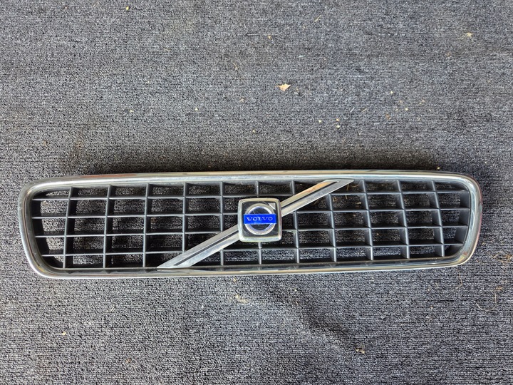 фото №1, Решітка решітка радіатора volvo s40 ii v50 08620116